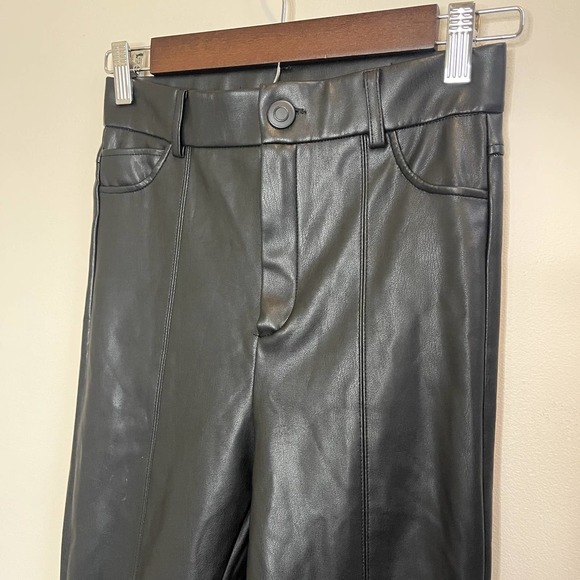 ZARA Womens High Rise Skinny Faux Black Leather Pants Size XS - Picture 2 of 4